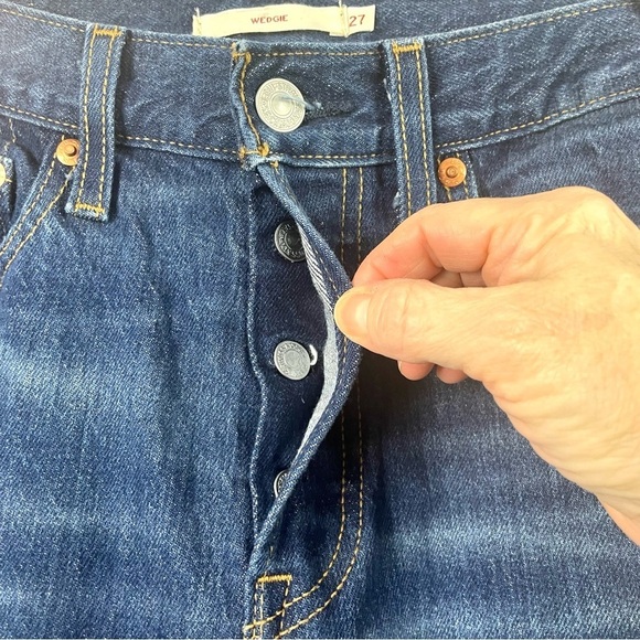 Levi's Wedgie Button Fly High Waist Straight Leg Jean Medium Wash Size 27 - Picture 5 of 15